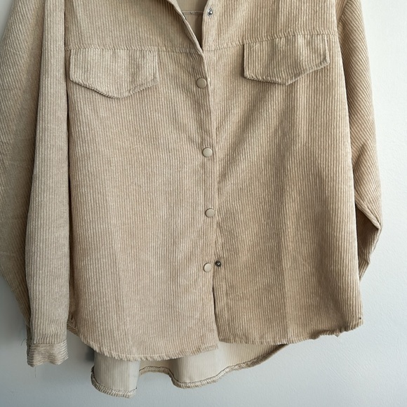 NWOT Ribbed oversized beige corduroy Shacket snap button up long sleeve shirt - Picture 3 of 6